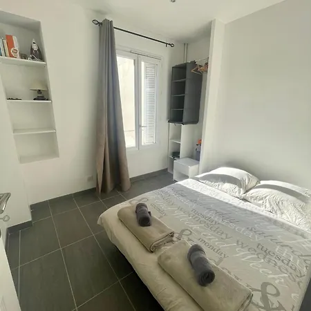 Cosy - Vieux Port Apartment *